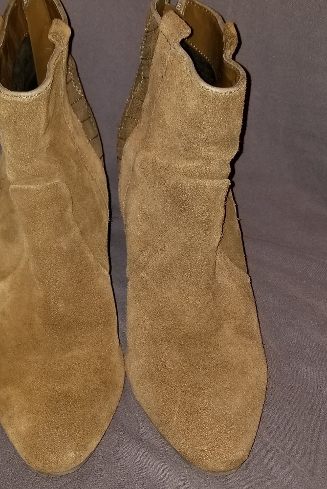 Dolce Vita Wedged Ankle Boots
